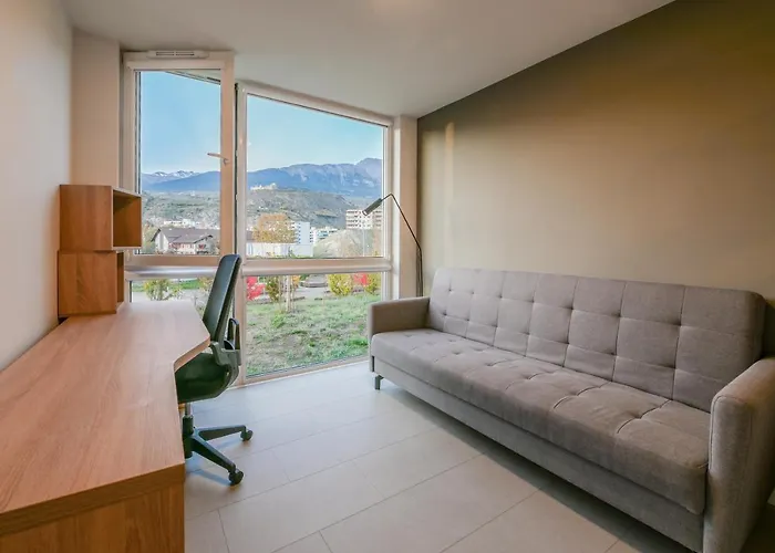 Aparthotel Smallville