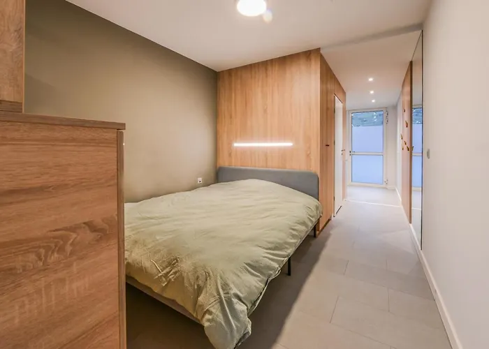 Aparthotel Smallville 3*